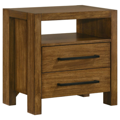Alden Warm Brown Queen 4-Piece Bedroom Set