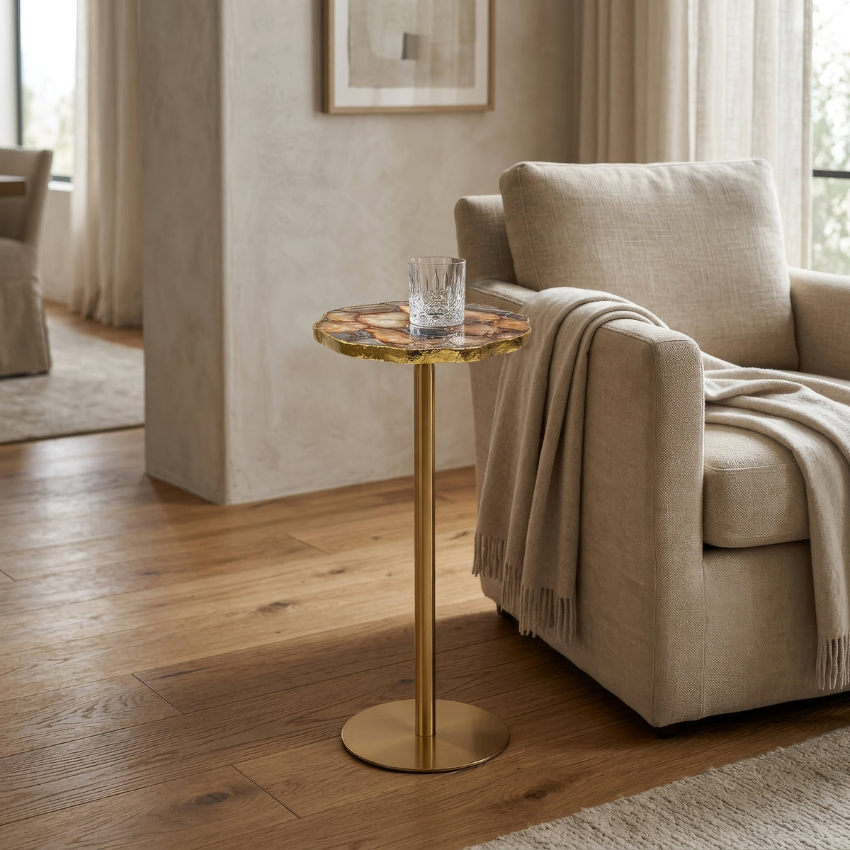 Champaign 10" Round Accent Table