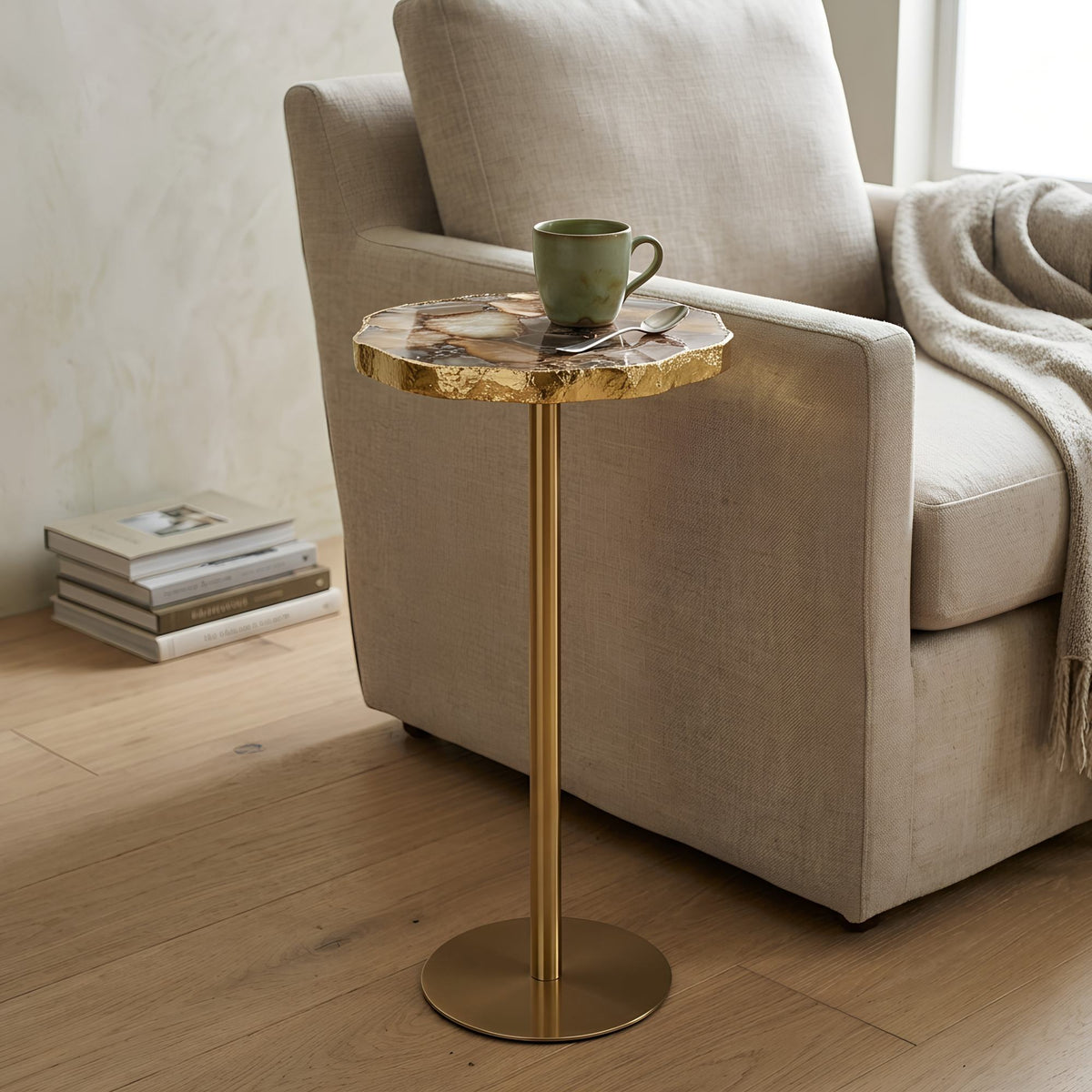 Champaign 10" Round Accent Table