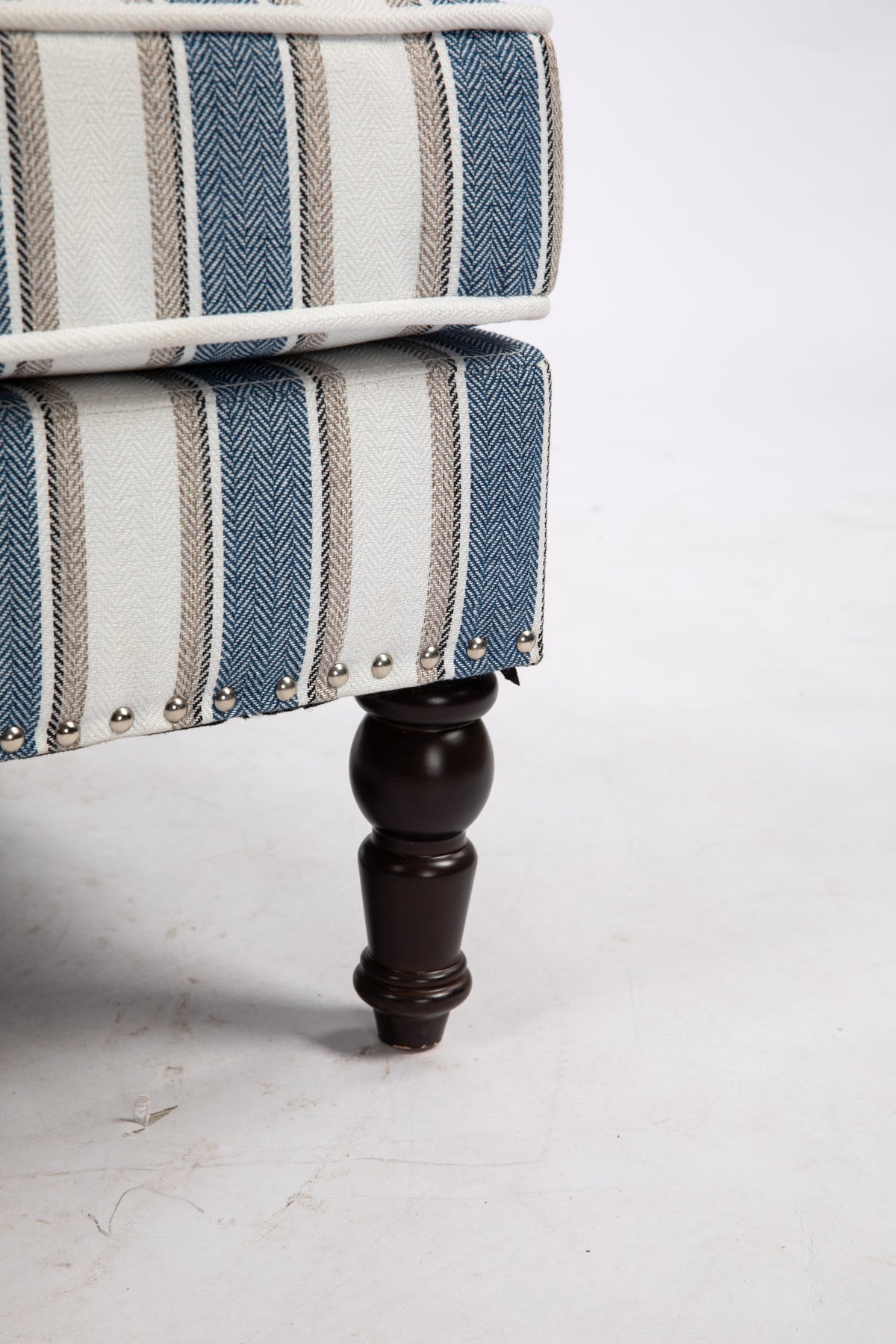Upholstered Accent Chair, Vintage Armchair with Solid Wood Legs, Blue and White Striped Linen Fabric and Nailhead Trim for Living Room