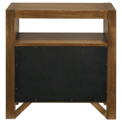 Alden Warm Brown Queen 4-Piece Bedroom Set