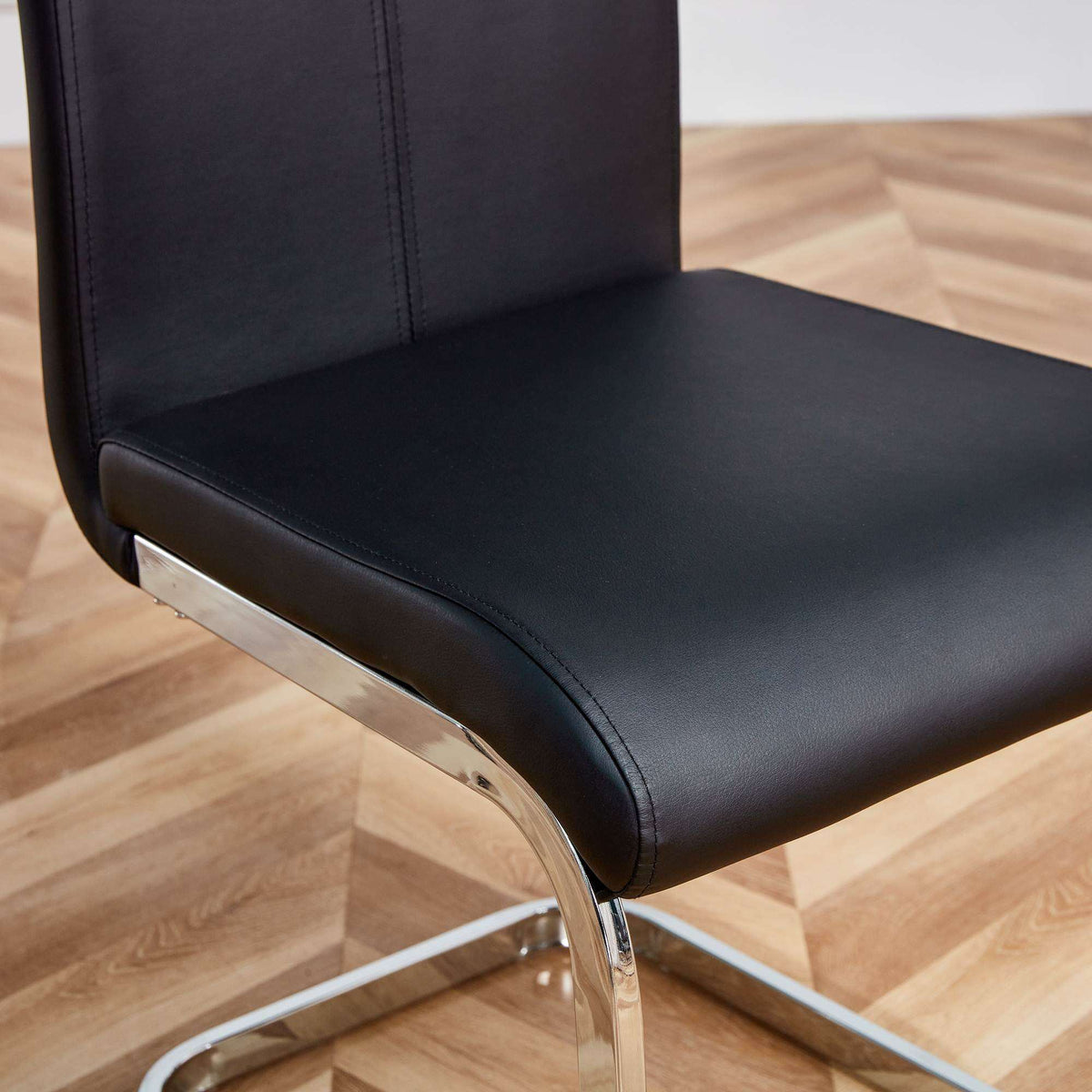 Modern Dining Chairs,PU Faux Leather High Back Upholstered Side Chair with C-shaped Tube Chrome Metal Legs for Dining Room Kitchen Vanity Patio Club Guest Office Chair (Set of 4)(Black+PU Leather)1162