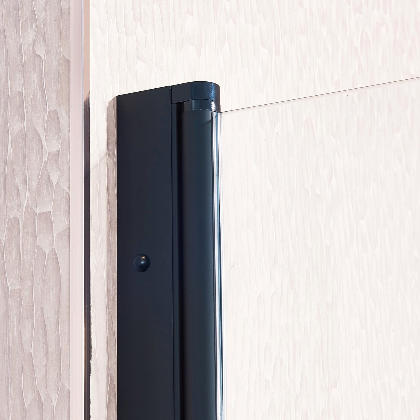 25160128