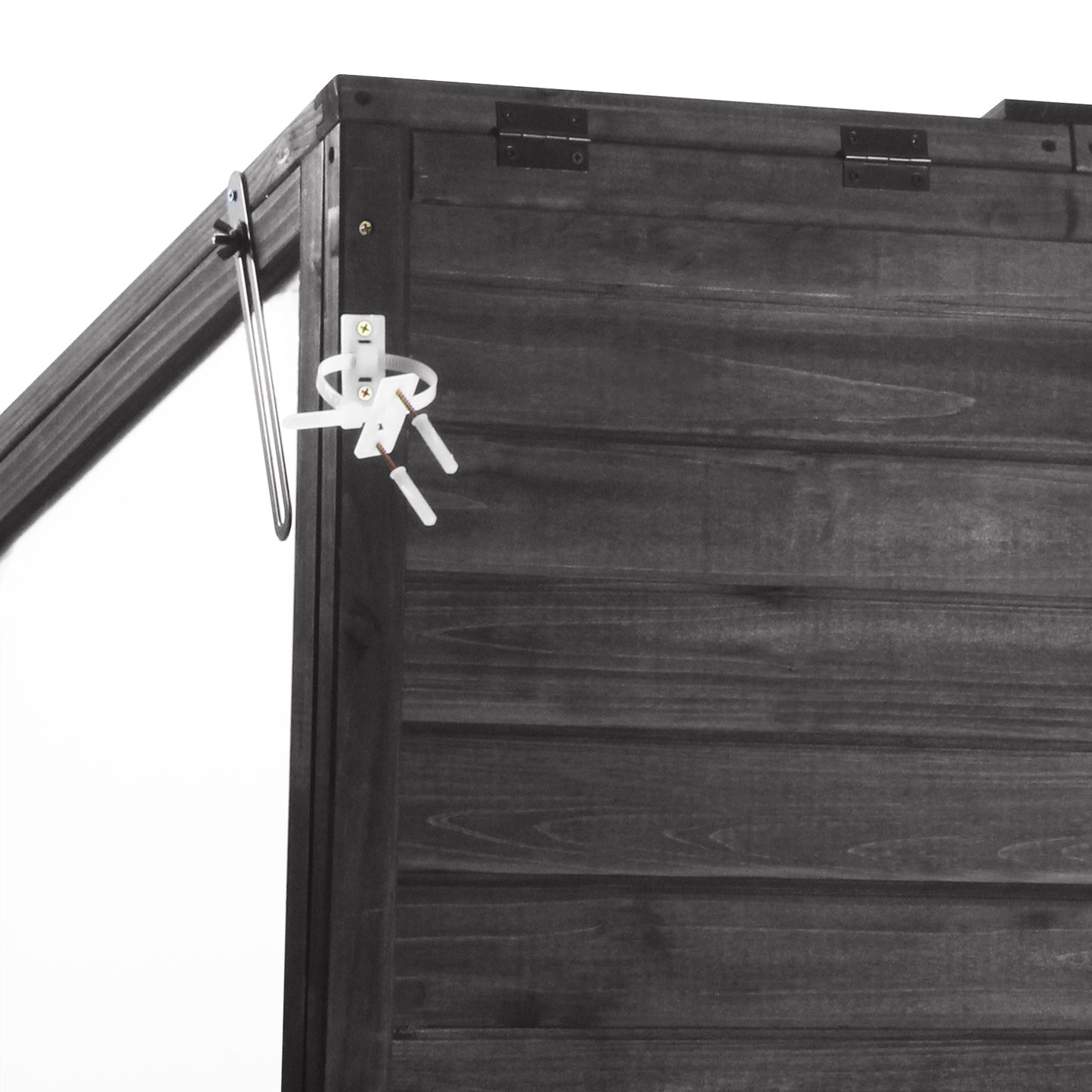 25167105