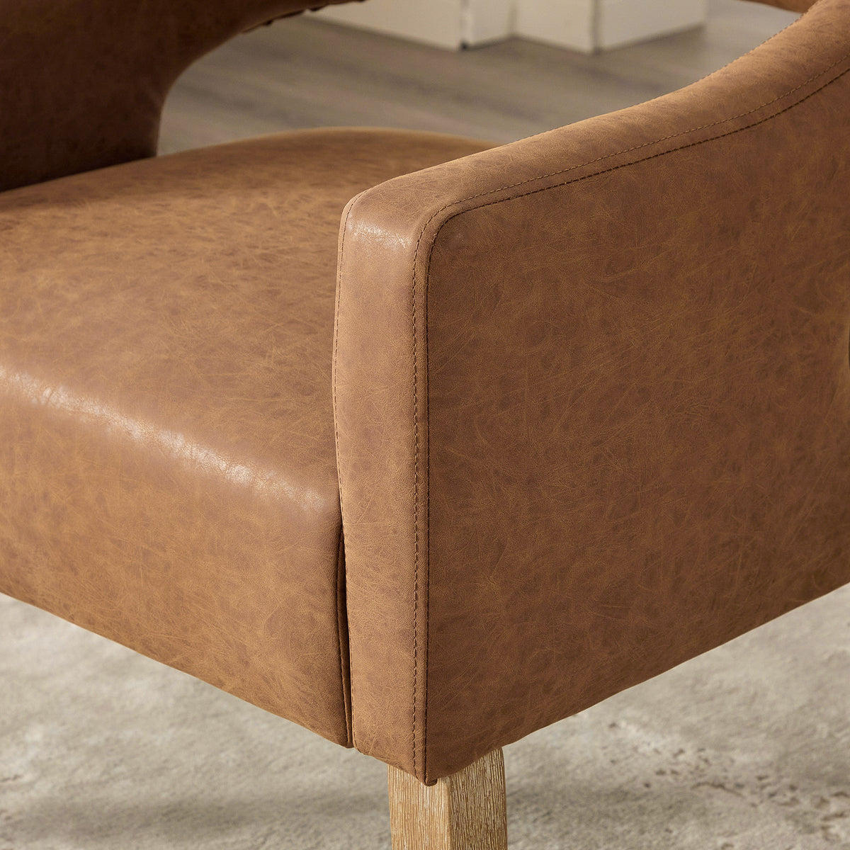 Modern Upholstered PU Open Back Accent Armchair Barrel Dining Chair with Weathered Rubberwood Legs, Hollow-Out Side Club Chair for Living Room Bedroom Restaurant Cafes Dining Room Reception,Brown