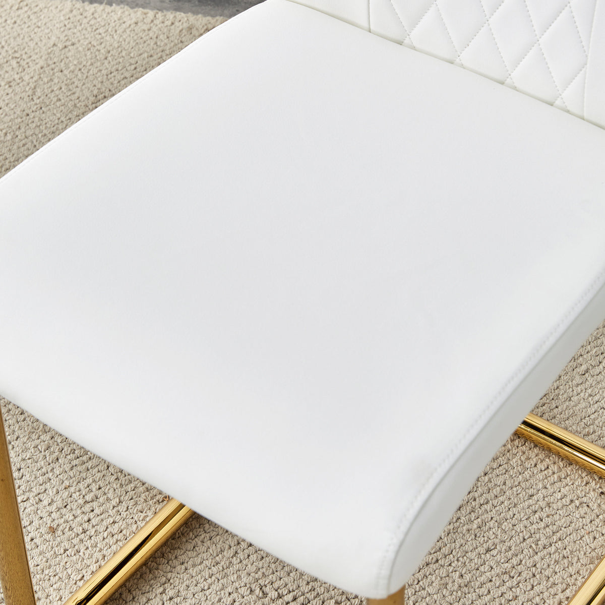 Modern dining chairs, dining room chairs, and golden leg cushioned chairs made of artificial leather, suitable for kitchens, living rooms, bedrooms, and offices. Set of 6 pieces (white+PU )W1151110421