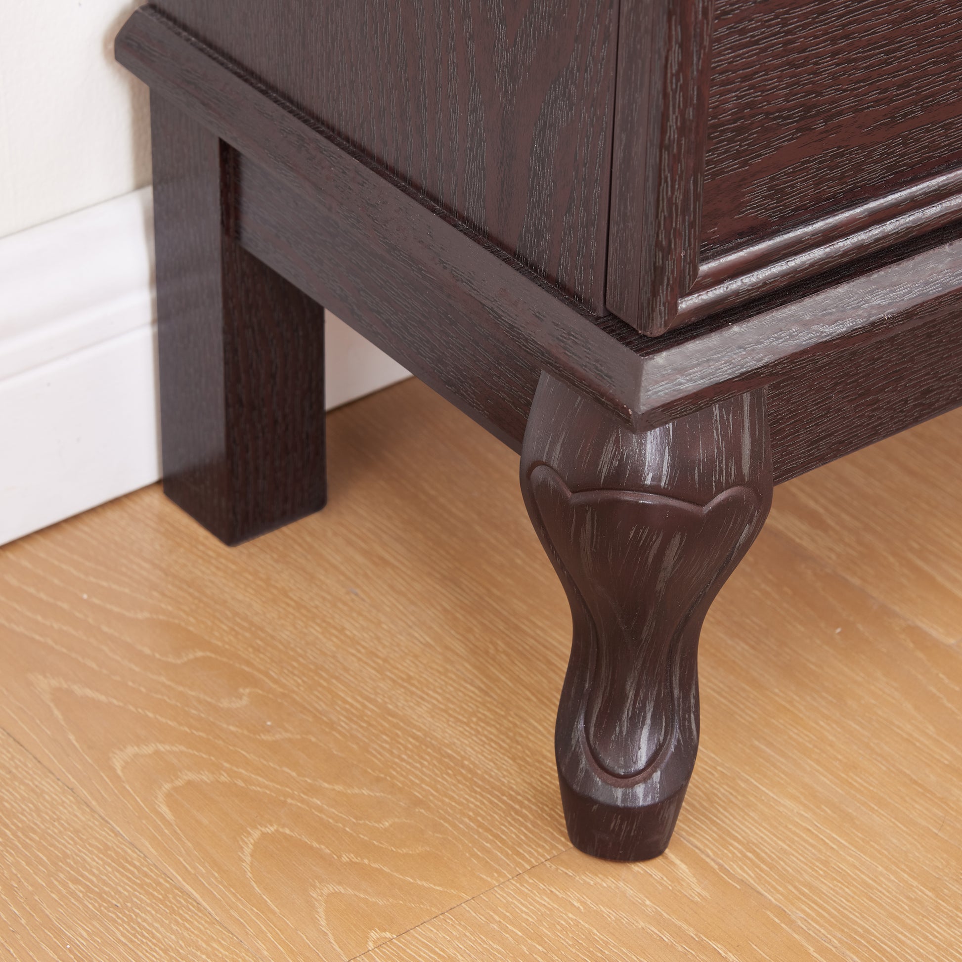 25151880