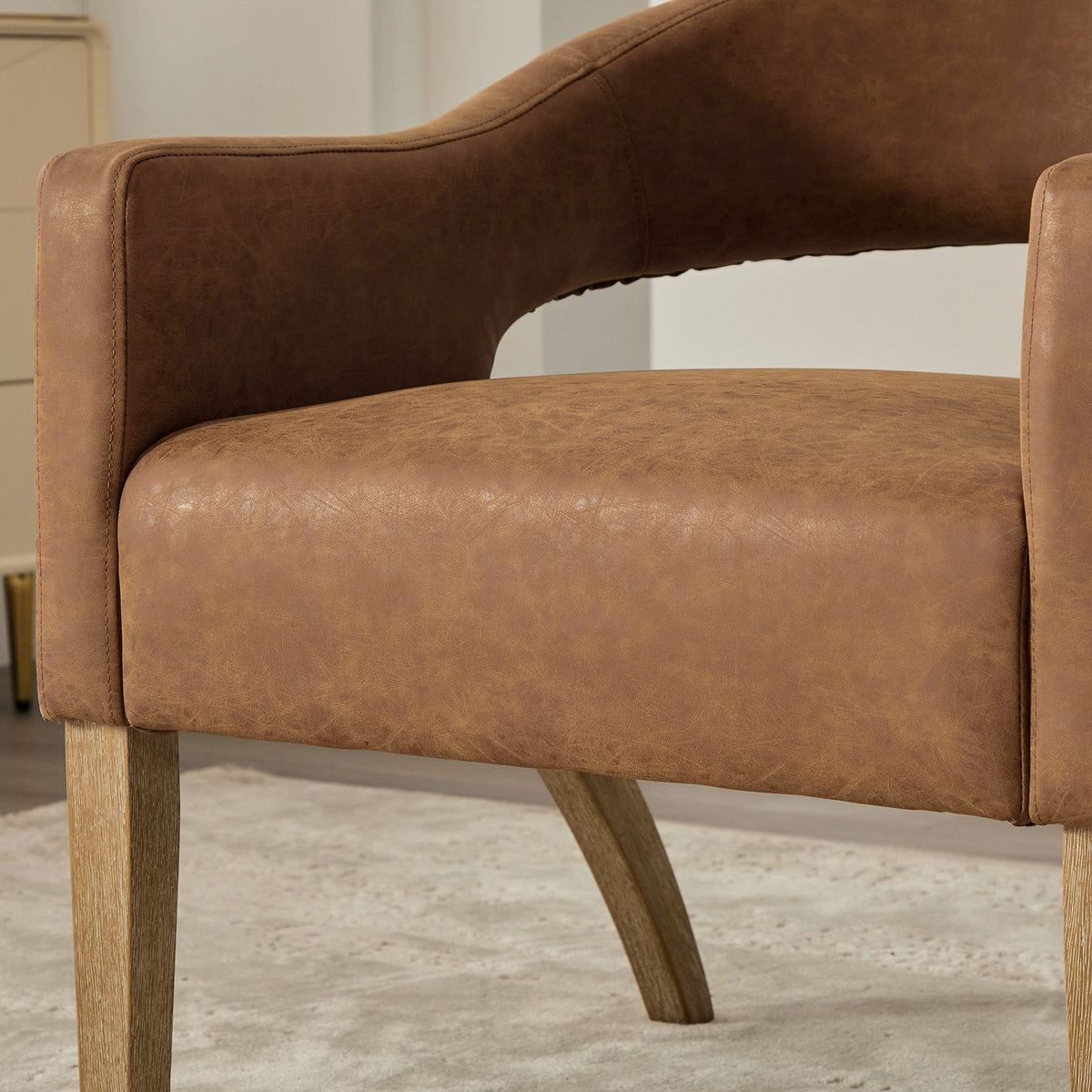Modern Upholstered PU Open Back Accent Armchair Barrel Dining Chair with Weathered Rubberwood Legs, Hollow-Out Side Club Chair for Living Room Bedroom Restaurant Cafes Dining Room Reception,Brown