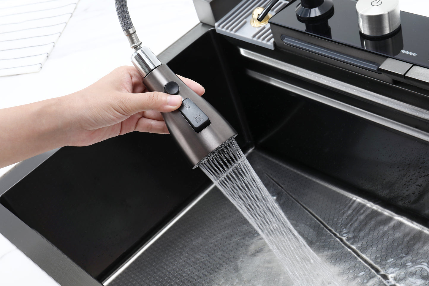 25162228