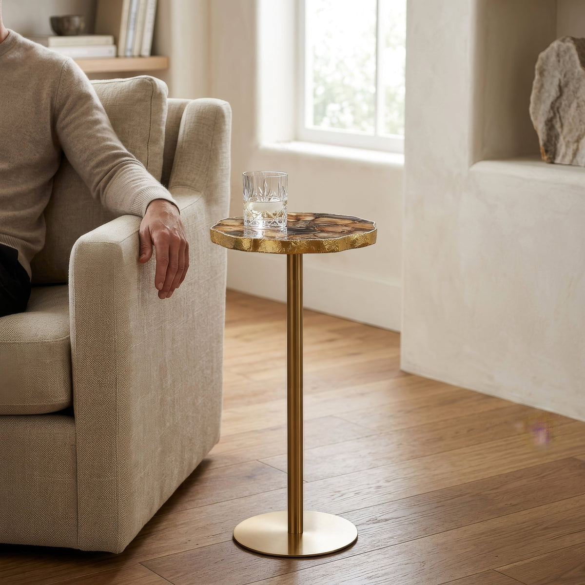 Champaign 10" Round Accent Table