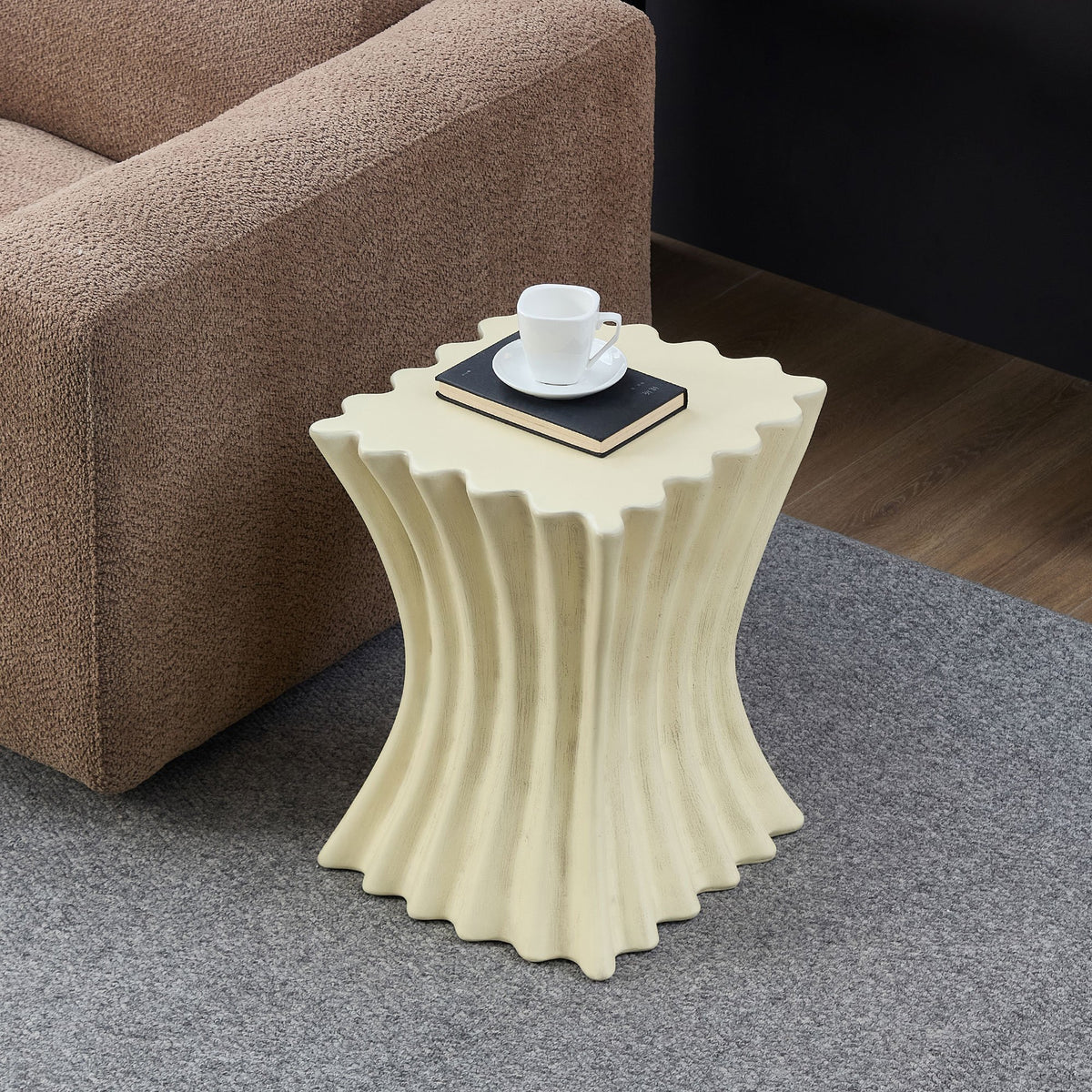 15.16 inch Side Table Vintage Sturdy Fiberglass Table For Living Room Apartment No Need Assembly Beige