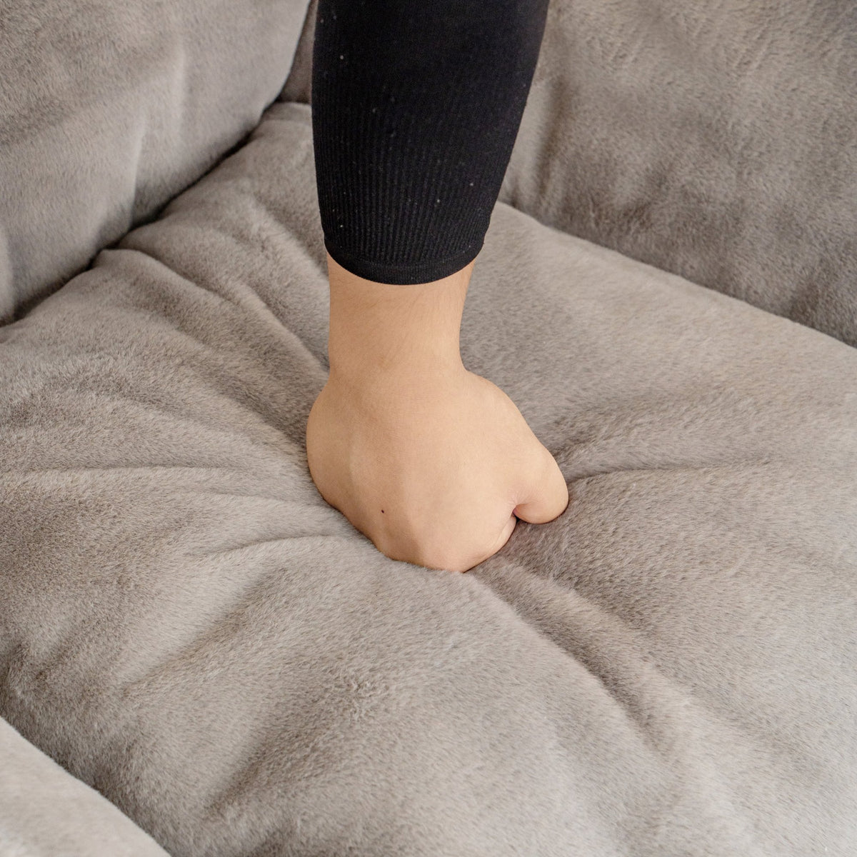 Bean Bag Chairs, Soft Tufted Foam Bean Bag Chair with Faux Fur Fabric for Adults and Kids, Comfy Lazy Sofa for Living Room, Bedroom
