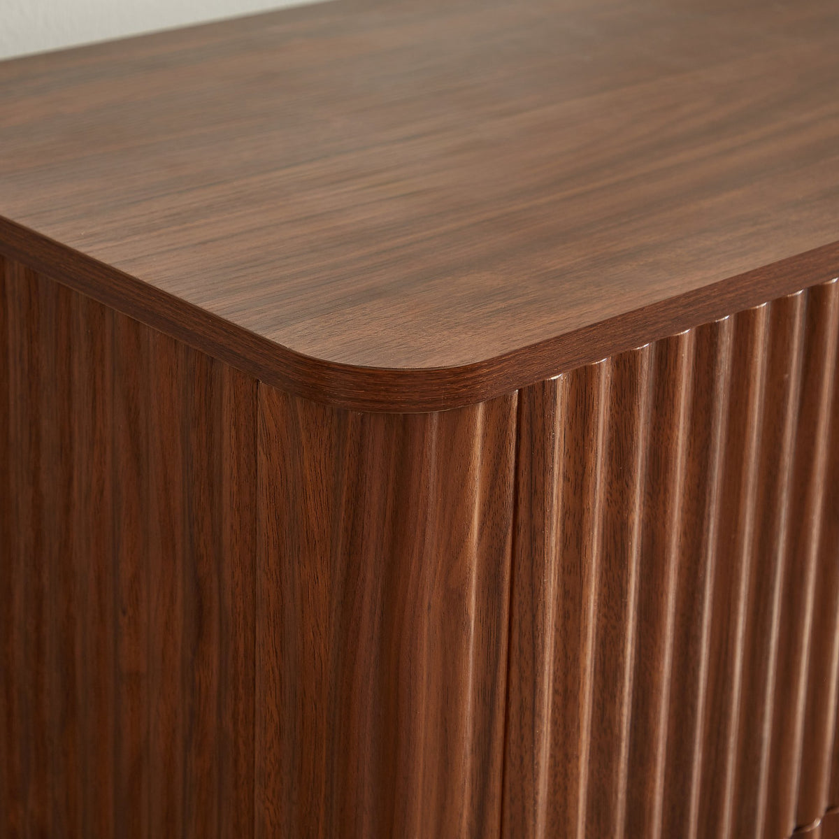 3 Drawers Nightstand Set of 2, 23.6'' Wide Modern Chest of Drawers Curved wave Design, Wood Drawer Organizer, Walnut