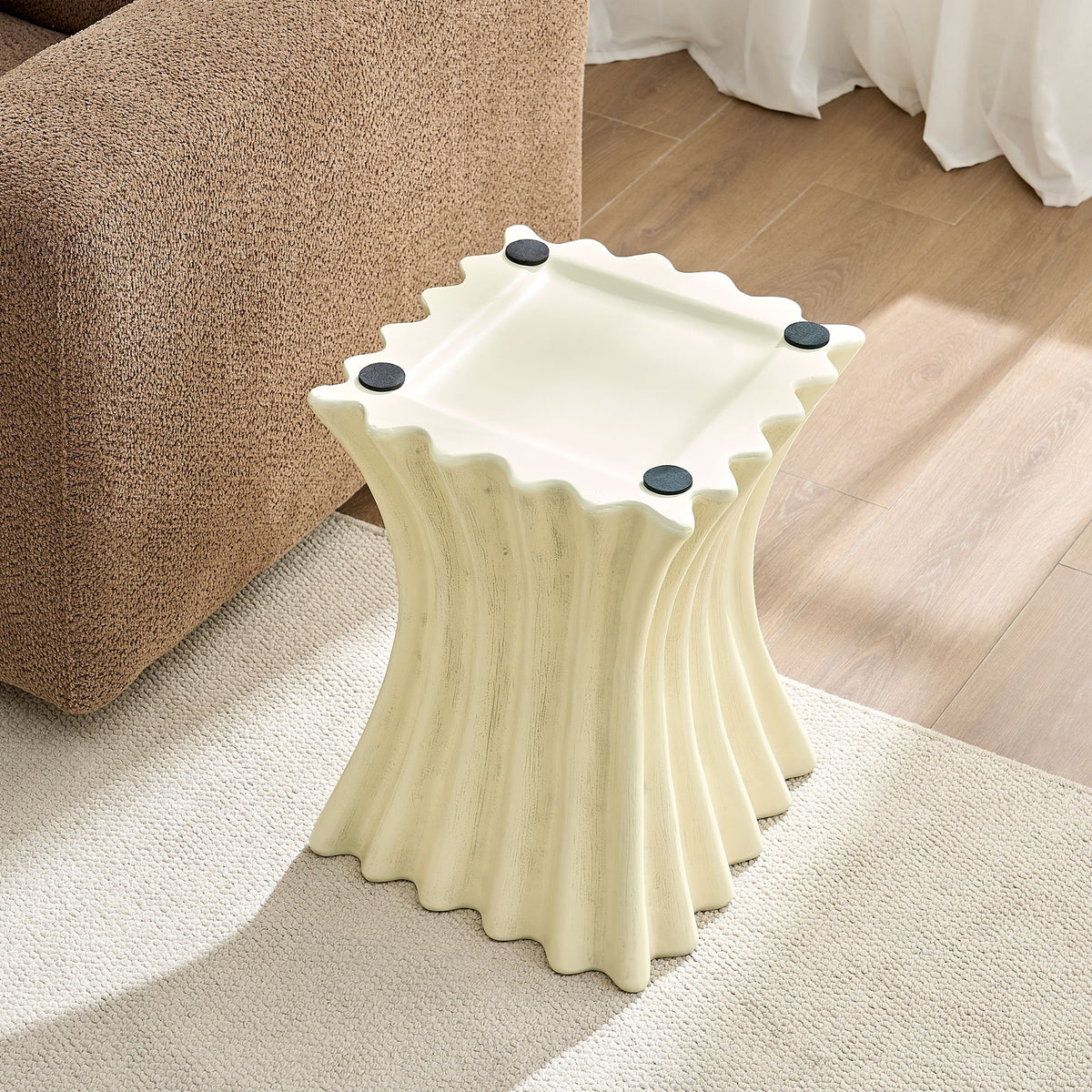 15.16 inch Side Table Vintage Sturdy Fiberglass Table For Living Room Apartment No Need Assembly Beige
