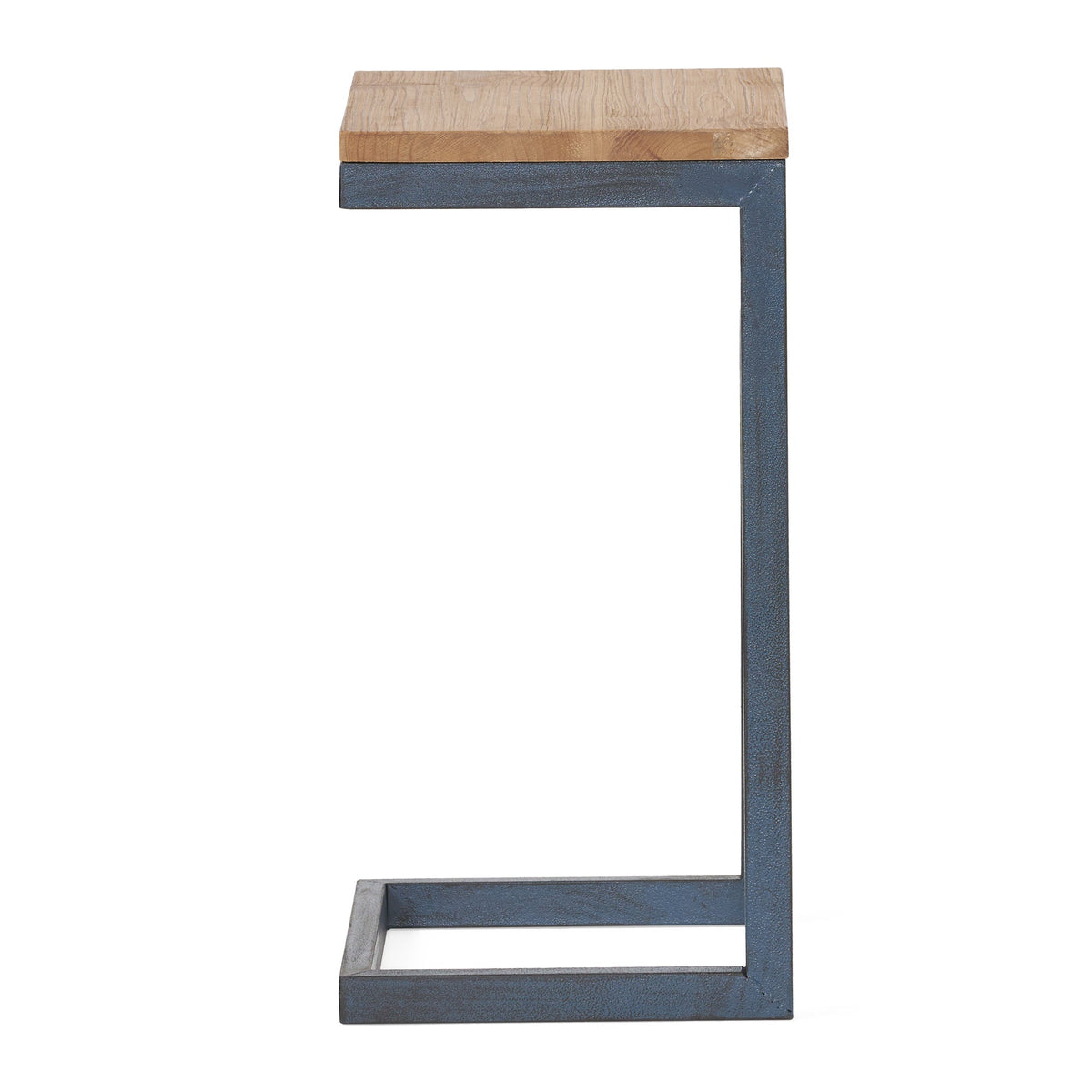 NESTING TABLE
