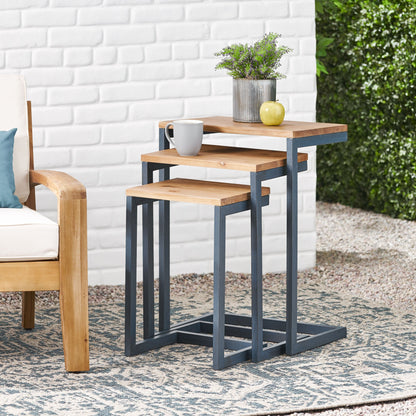 NESTING TABLE
