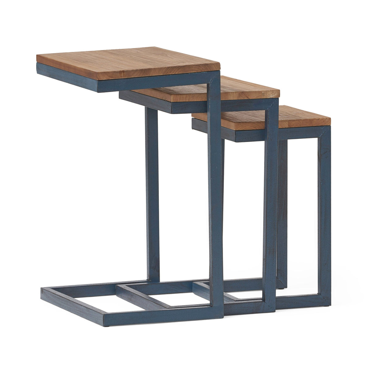 NESTING TABLE